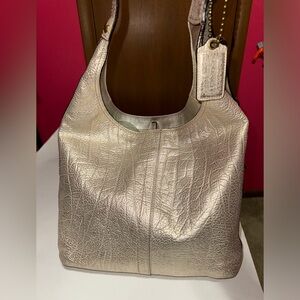 Coach Sophie Duffel 12503 Metallic Gold
Leather